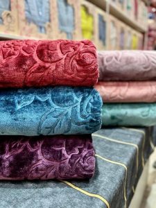 خرید پتو نسترن با کیفیت عالی | جدیدترین مدل‌ها و قیمت روز